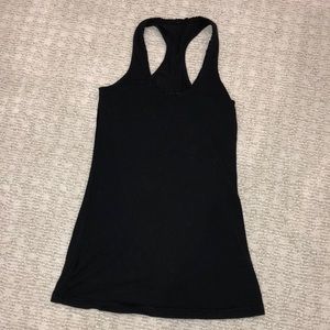 Black lululemon tank